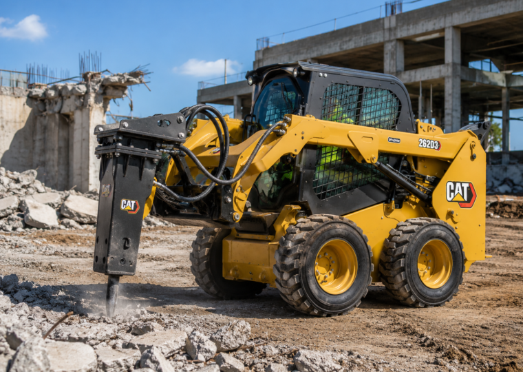 Minicargadores Bobcat / CAT con Aditamentos